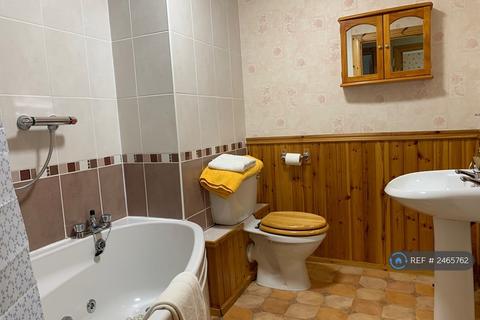 2 bedroom semi-detached house to rent, Losset Road, Alyth, Blairgowrie, PH11