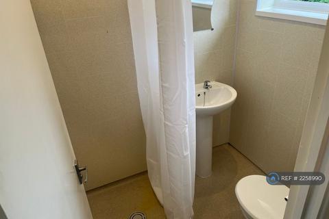 1 bedroom in a house share to rent, Leabon Grove, Birmingham, B17
