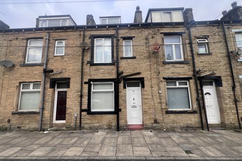 3 bedroom terraced house to rent, Coventry Street, Bradford BD4