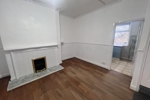 3 bedroom terraced house to rent, Coventry Street, Bradford BD4
