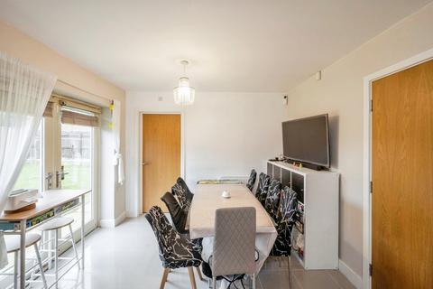 4 bedroom detached house for sale, Corona Avenue, Doncaster DN4
