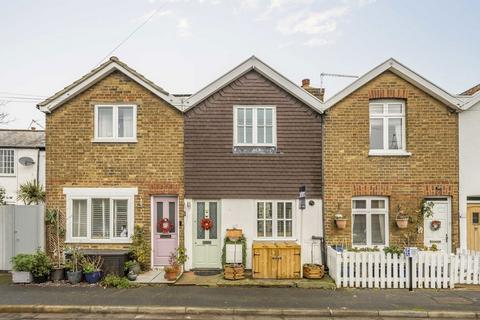 2 bedroom house for sale, Parrs Place, Hampton TW12