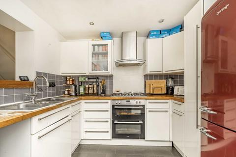 2 bedroom house for sale, Parrs Place, Hampton TW12