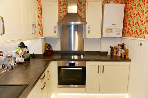 3 bedroom flat for sale, Forsyth Place, Enfield EN1