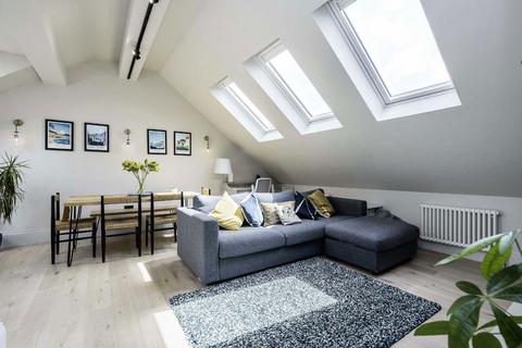 2 bedroom flat for sale, Fordhook Avenue, London W5