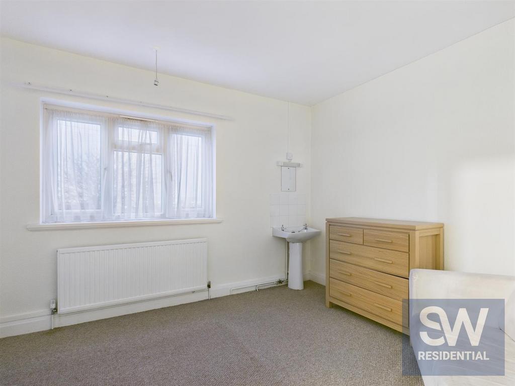 CAM01395 G0-PR0257-STILL014.jpg