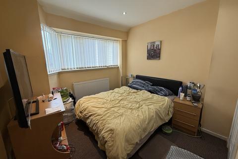 5 bedroom semi-detached house for sale, 2 Severn Street, Stoke-On-Trent, Staffordshire ST1 5EW