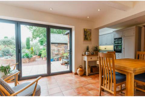 3 bedroom semi-detached house for sale, Newton Harcourt LE8