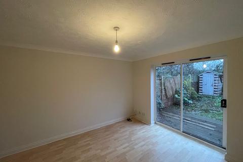 2 bedroom terraced house to rent, Dorsey Drive