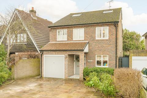 5 bedroom detached house for sale - Old Farm Road, Hampton TW12