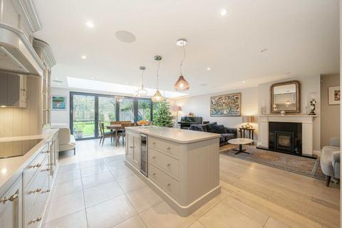 5 bedroom detached house for sale, Old Farm Road, Hampton TW12