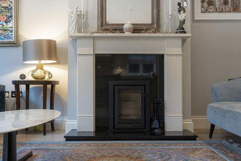 5 bedroom detached house for sale, Old Farm Road, Hampton TW12