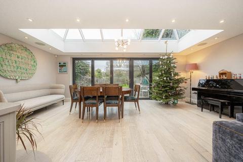 undefined, Old Farm Road, Hampton TW12