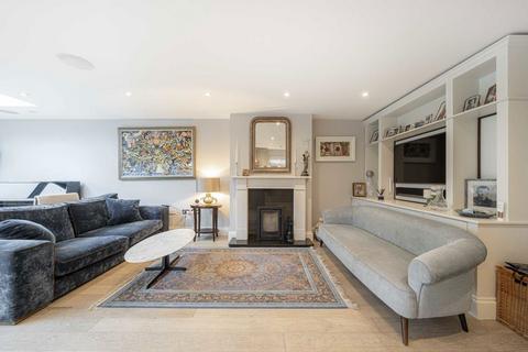 5 bedroom detached house for sale, Old Farm Road, Hampton TW12