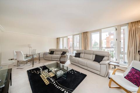 3 bedroom flat for sale, Kidderpore Avenue, London NW3