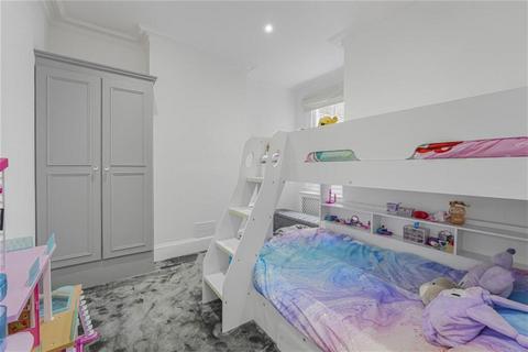 2 bedroom flat to rent, Lambrook Terrace, London SW6