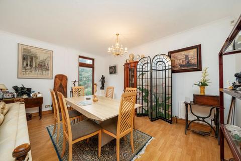 undefined, Highfields Grove, London N6