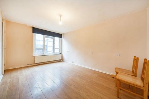 Mowatt Close, London N19