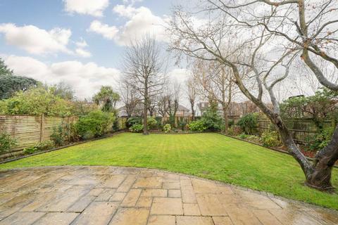 undefined, Percy Road, Hampton TW12