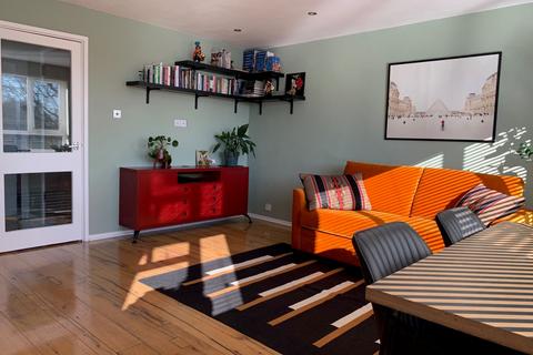 1 bedroom flat for sale, Ashburnham Road, Richmond, TW10