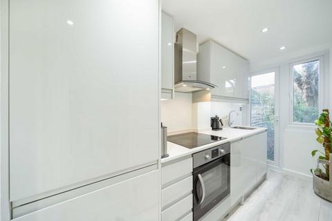 1 bedroom flat for sale, Cunningham Place, London NW8