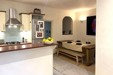 2 bedroom flat for sale, Finborough Road, Chelsea, London, SW10