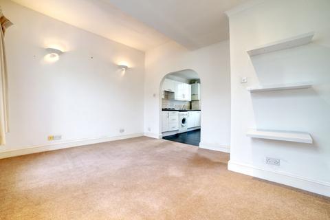 2 bedroom flat to rent, Kennington Lane, London, SE11