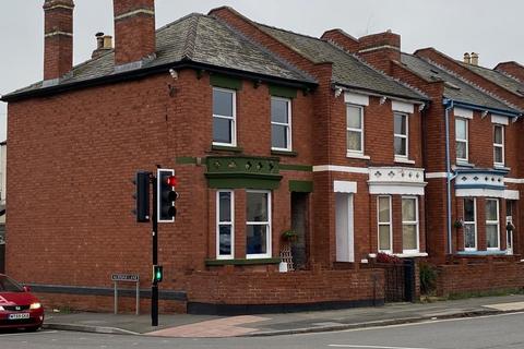 3 bedroom end of terrace house for sale, Gloucester Road, Cheltenham