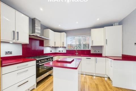 4 bedroom semi-detached house to rent, Langton Way, Pooley Green TW20