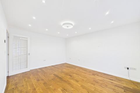 4 bedroom end of terrace house for sale, Harlyn Drive, Plymouth PL2