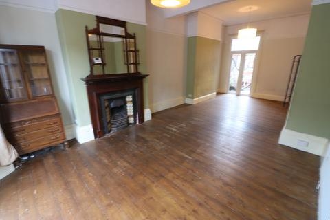 3 bedroom terraced house to rent, Morpeth Street, Hull