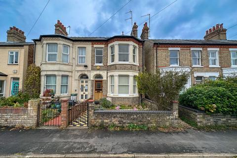4 bedroom semi-detached house to rent - Oxford Road, Cambridge CB4