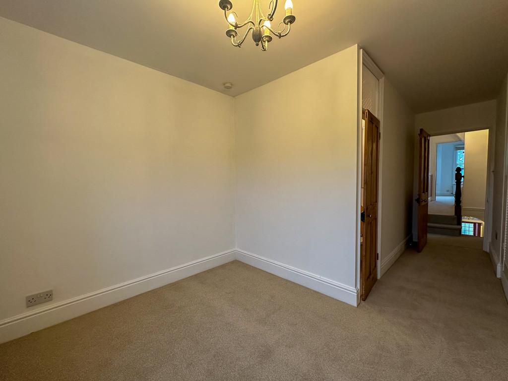 Bedroom 3 (3)