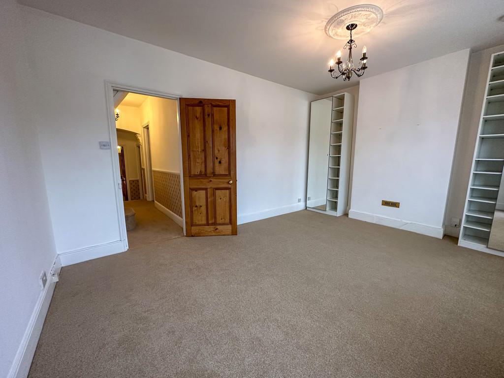 Bedroom 1 (4)