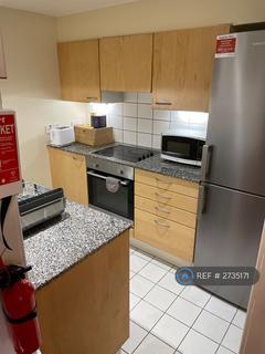 2 bedroom flat to rent, Royal Quay, Liverpool, L3