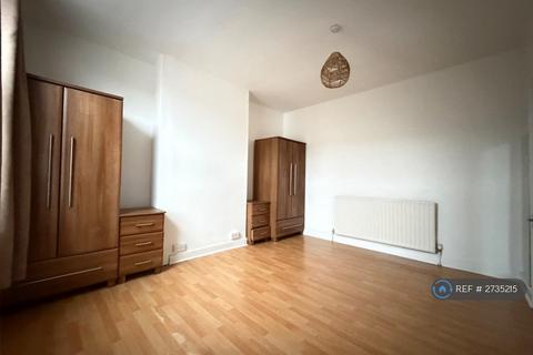 2 bedroom terraced house to rent, Brooklyn Street, Leeds, LS12