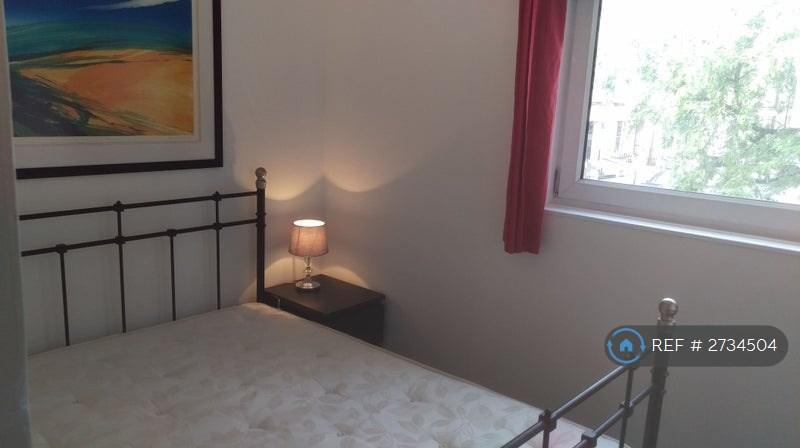 Double Bed With 2 Bedside Tables