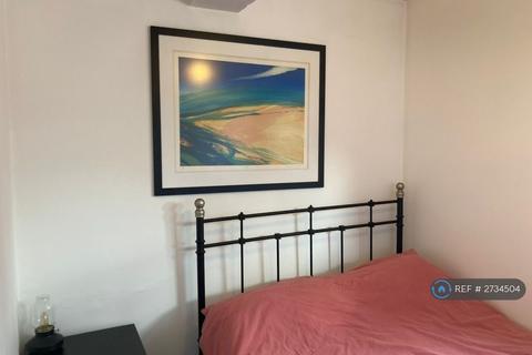 1 bedroom flat to rent, Westbourne Park Road, London, W11