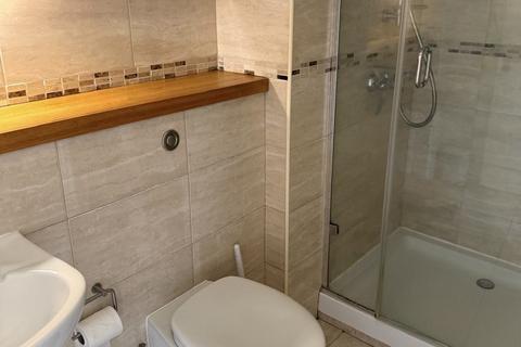 2 bedroom apartment to rent, Gloucester Drive, London N4