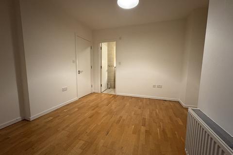 2 bedroom apartment to rent, Gloucester Drive, London N4