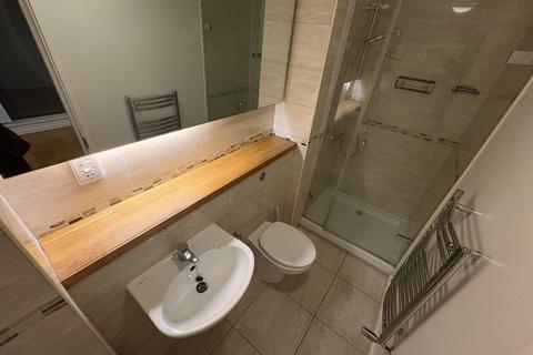 2 bedroom apartment to rent, Gloucester Drive, London N4