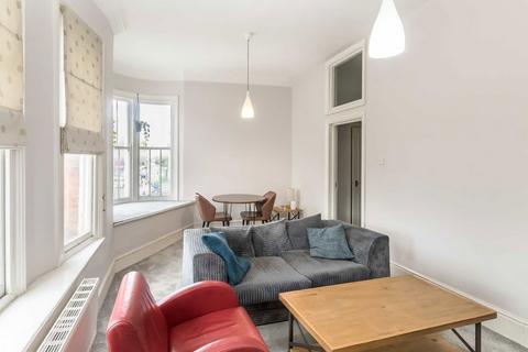 2 bedroom flat to rent, Leeland Road, London W13