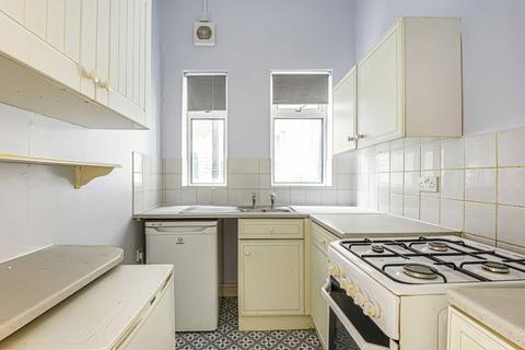2 bedroom flat to rent, Leeland Road, London W13