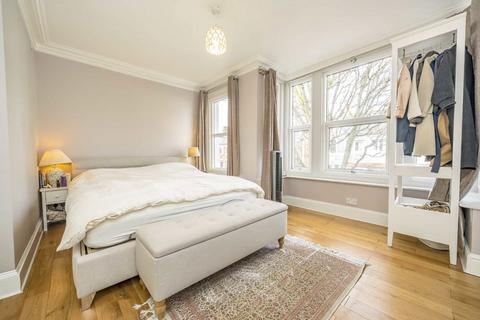4 bedroom house to rent, Windermere Road, London W5
