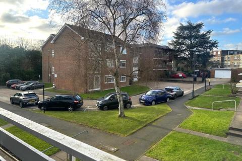 3 bedroom flat to rent - White house drive, HA74NQ