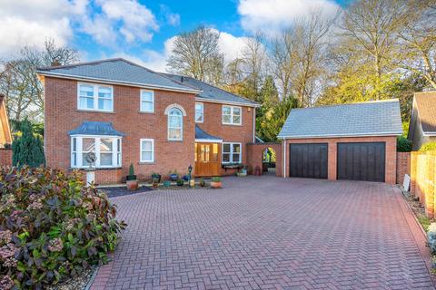 4 bedroom detached house for sale, 3 Princess Royal Close, Uphill, Lincoln