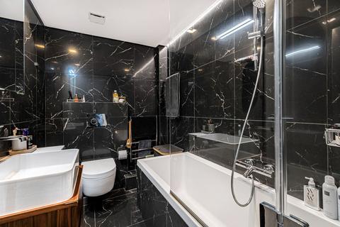 1 bedroom apartment for sale, Princes Square, London W2