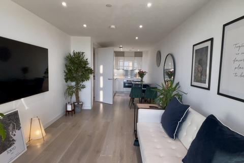 1 bedroom apartment for sale, City North East Tower, City North Place, N4