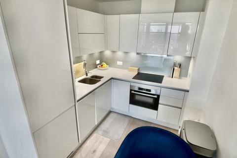 1 bedroom apartment for sale, City North East Tower, City North Place, N4