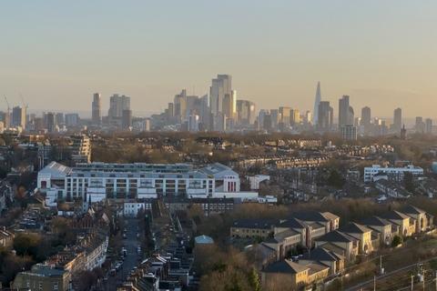 1 bedroom apartment for sale, City North East Tower, City North Place, N4